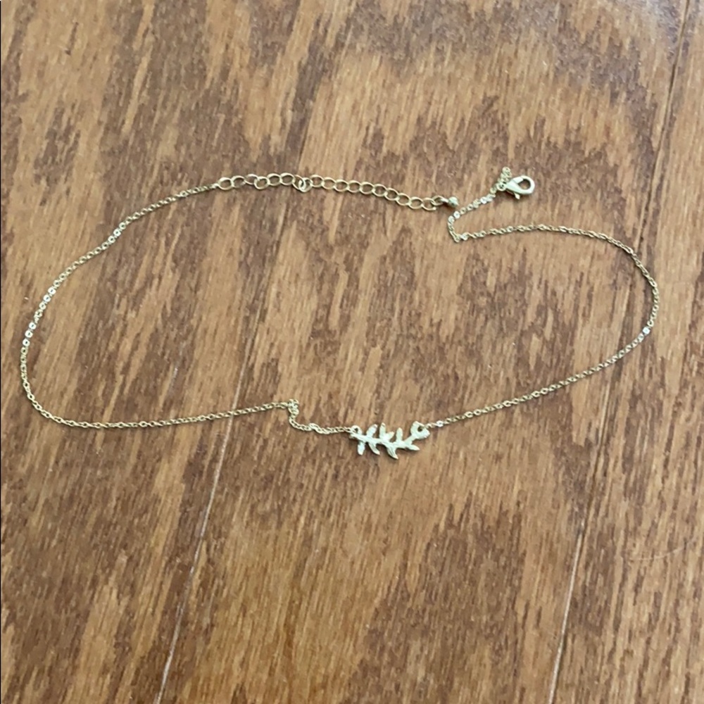 Gold necklace!!
